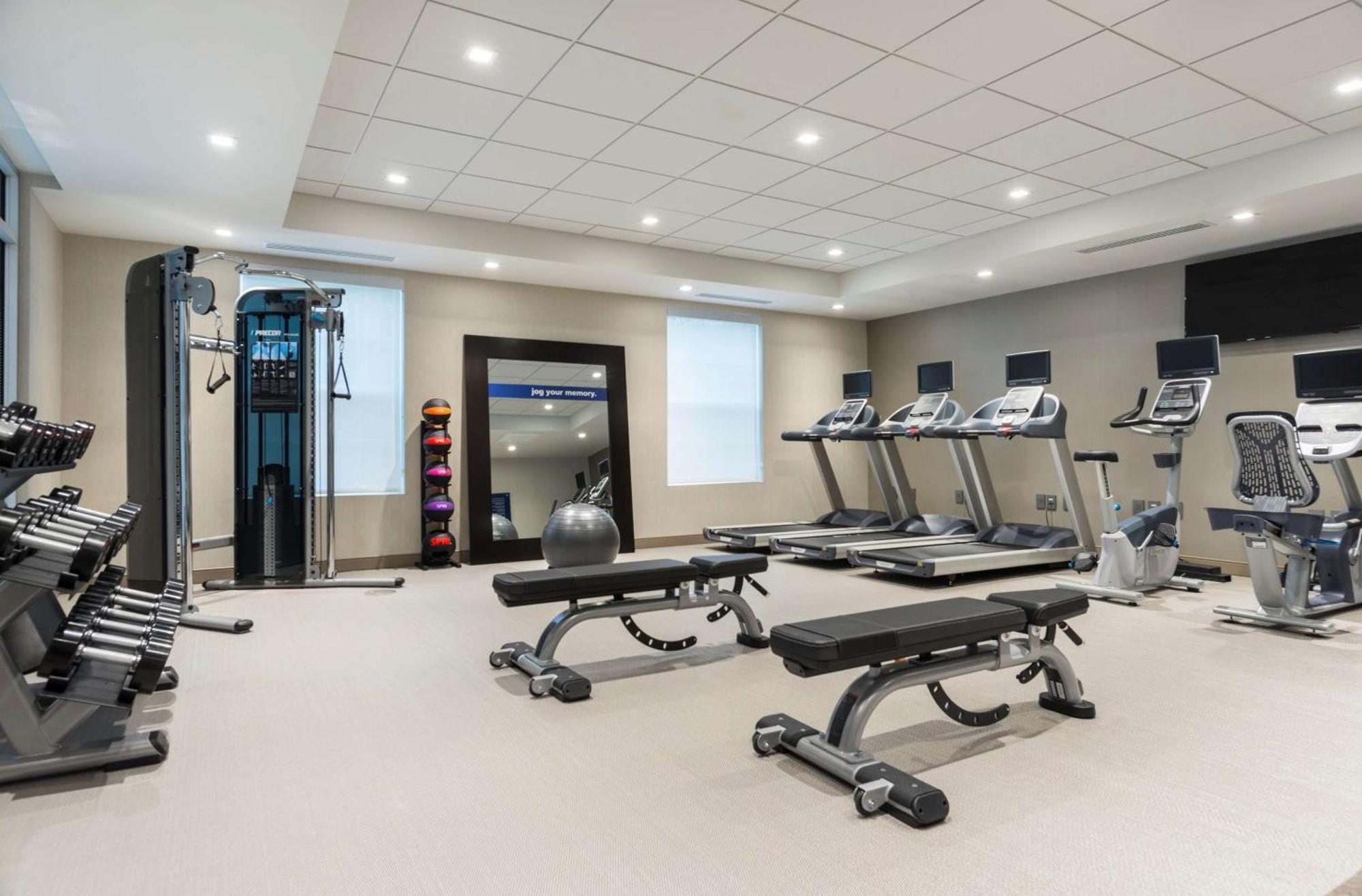 Hampton Inn & Suites Bridgewater, Nj Экстерьер фото